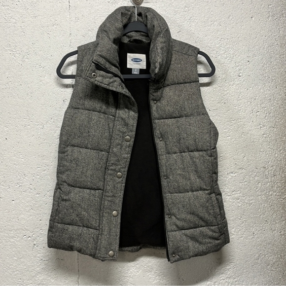 Old Navy Tweed Puffer Vest - Picture 3 of 6